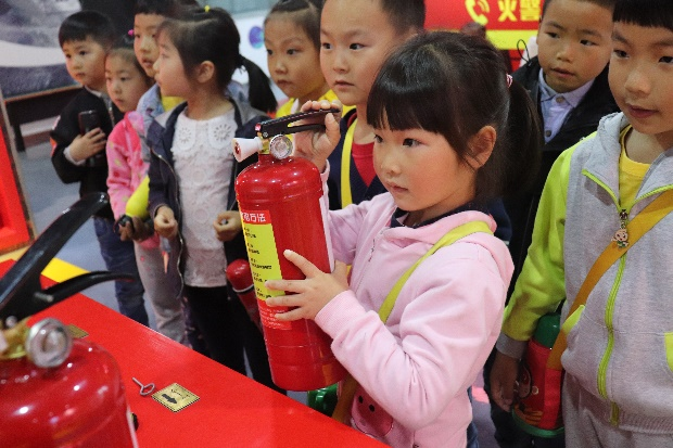 賽孚城、南京科技館應(yīng)急教育研學(xué)一日